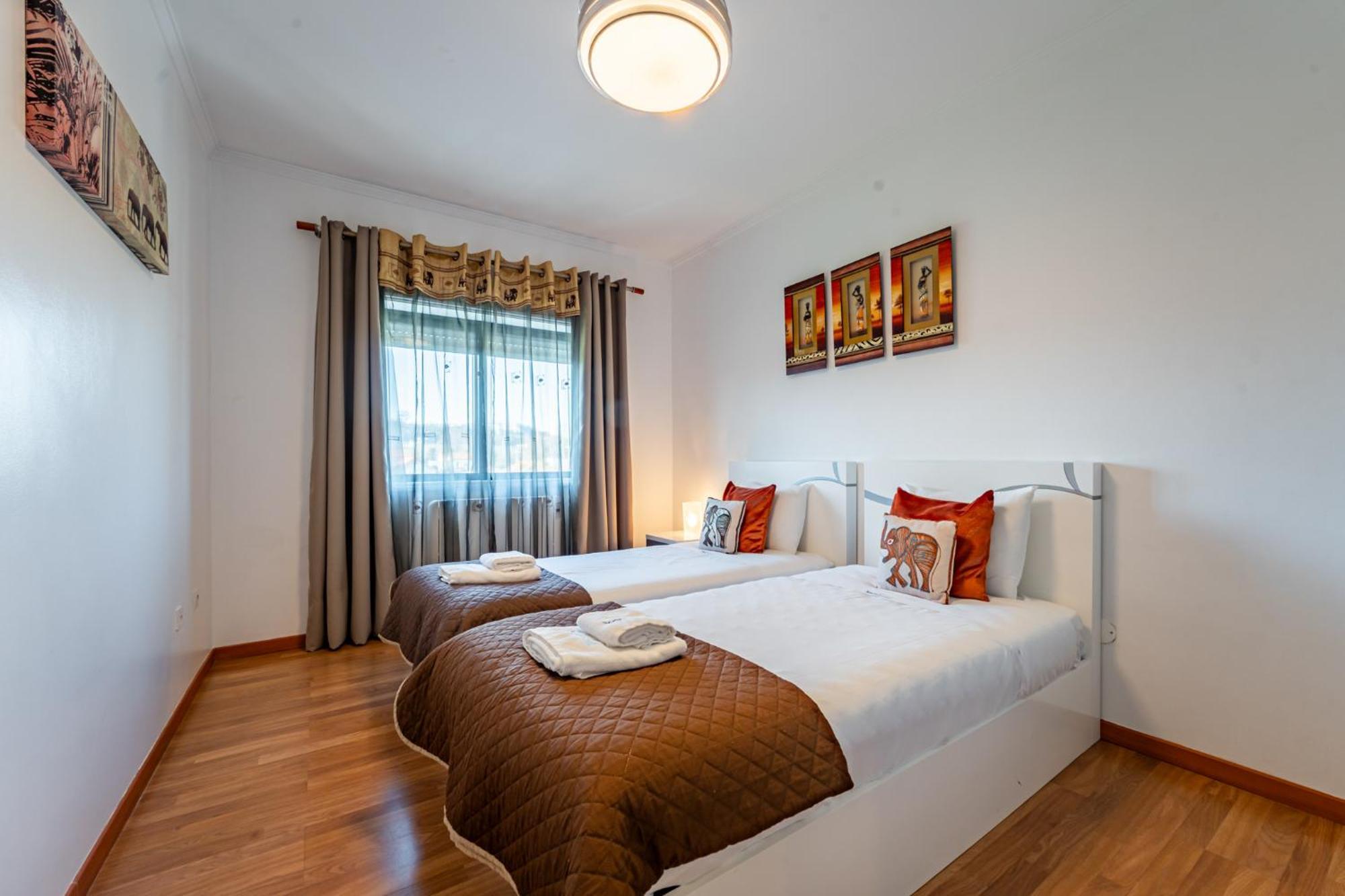Cozy And Quiet Spacious Flat Вила-Нова-ди-Гая Экстерьер фото