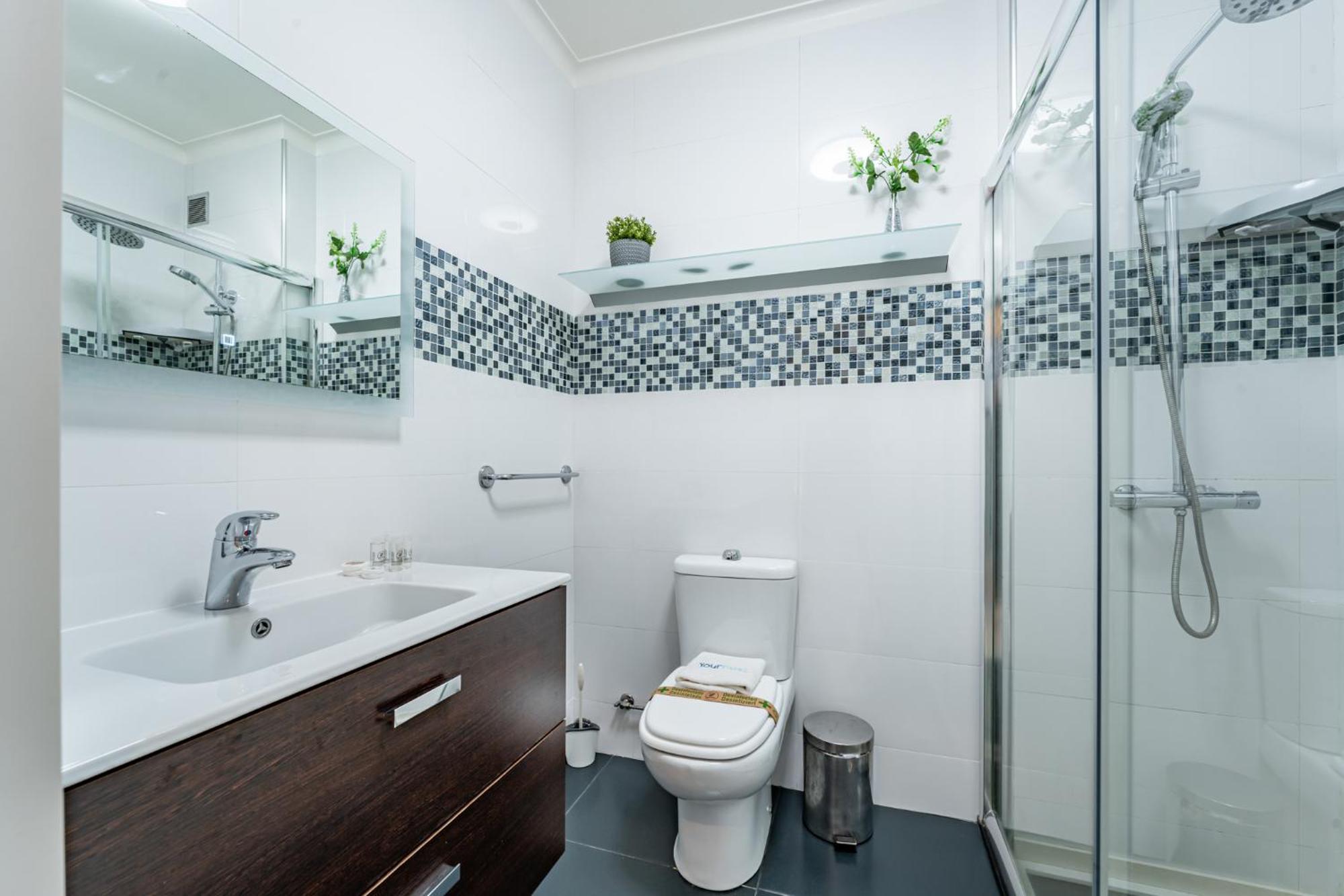 Cozy And Quiet Spacious Flat Вила-Нова-ди-Гая Экстерьер фото
